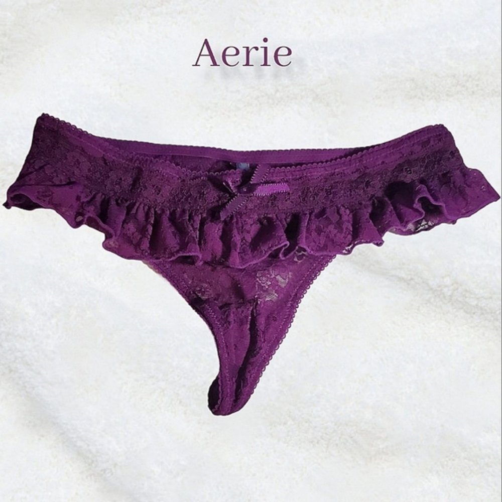 Aerie Lace Flutter Skirt Trim Sexy Lengerie Thongs- low rise- Size XS